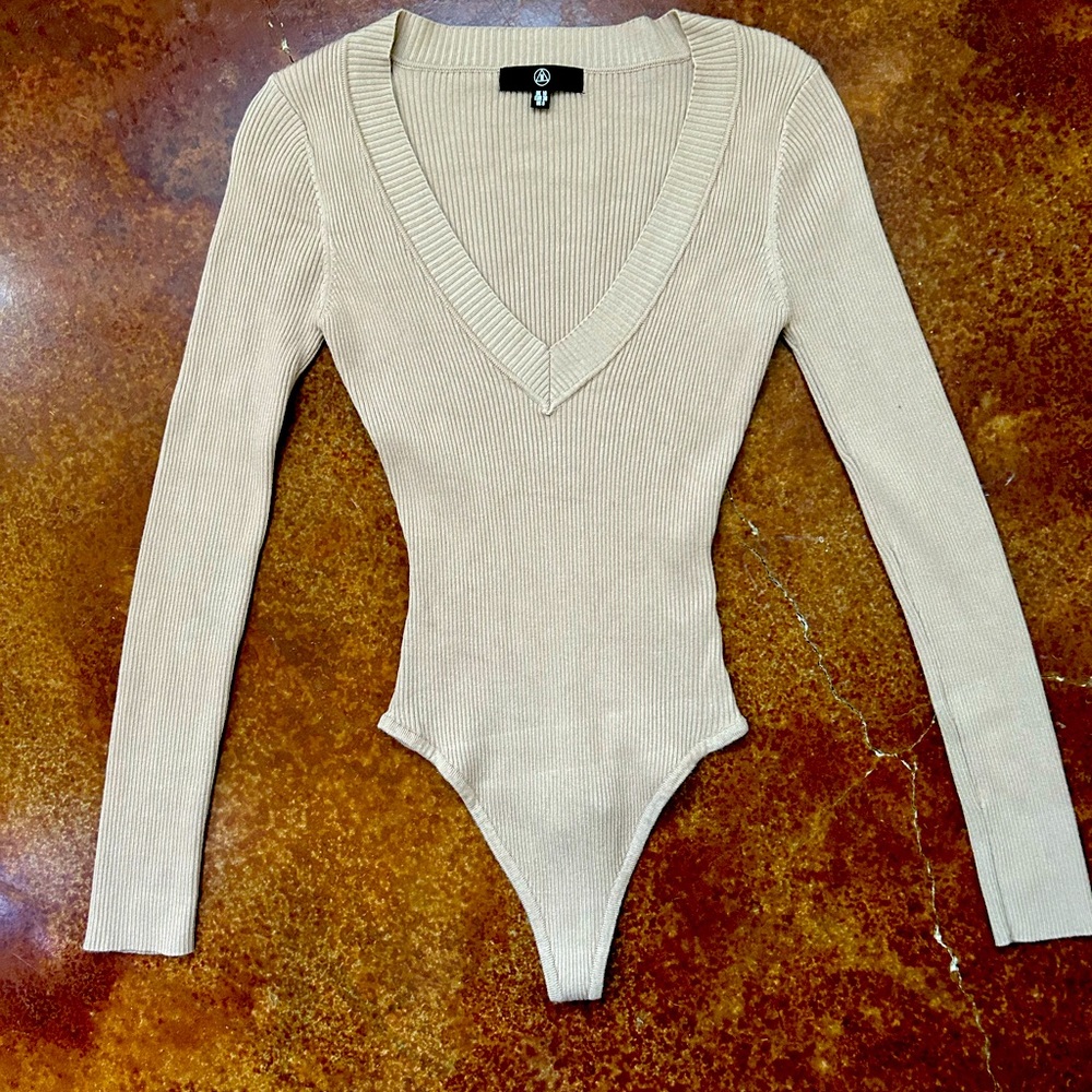 Ribbed VNeck sweater body suit